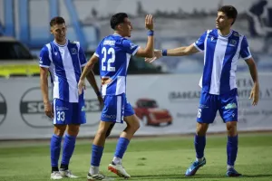 Εθνικός- Νέα Σαλαμίνα: Τρελό ματς με 20λεπτη διακοπή και… ερυθρόλευκο διπλό (φώτος)