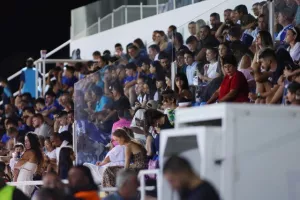 Εθνικός- Νέα Σαλαμίνα: Τρελό ματς με 20λεπτη διακοπή και… ερυθρόλευκο διπλό (φώτος)