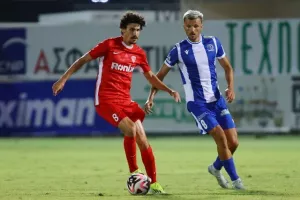Εθνικός- Νέα Σαλαμίνα: Τρελό ματς με 20λεπτη διακοπή και… ερυθρόλευκο διπλό (φώτος)