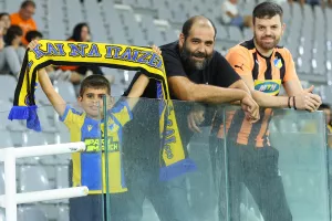 (Φώτος) O κόσμος στο ΑΠΟΕΛ-Πάφος FC