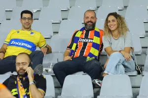 (Φώτος) O κόσμος στο ΑΠΟΕΛ-Πάφος FC