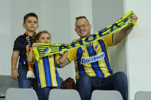 (Φώτος) O κόσμος στο ΑΠΟΕΛ-Πάφος FC