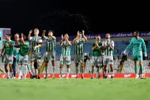 Ομόνοια-ΑΕΚ: Επαγγελματική νίκη... και 3 στα 3! (Φώτος)