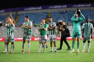 Ομόνοια-ΑΕΚ: Επαγγελματική νίκη... και 3 στα 3! (Φώτος)