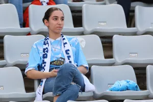 Ο κόσμος στο Πάφος-Νέα Σαλαμίνα (φωτορεπορτάζ)