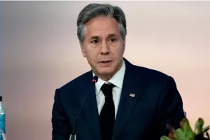 Στο πλευρό του ηγέτη της αντιπολίτευσης στη Βενεζουέλα ο Άντονι Μπλίνκεν