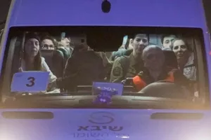 «Γύρισα, αλλά αυτό που ζω δεν είναι ζωή», λέει πρώην όμηρος της Χαμάς