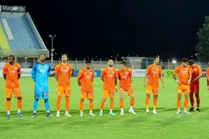 Καρμιώτισσα για 6άδα;