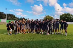 (BINTEO) ''Χρόνια Πολλά στον Πρόεδρο, Βάσο Θεοδώρου''