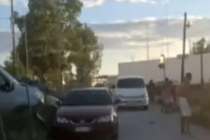 30 Ρομά επιτέθηκαν σε αστυνομικό που προσπάθησε να κάνει έλεγχο