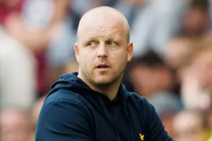ΝΕΟ- Ενδιαφέρει Ομόνοια/Απόλυση Steven Naismith