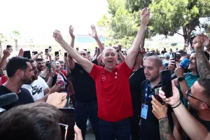 Επικό tweet της ΚΑΕ Ολυμπιακός: "Πριν το επόμενο ποστ να κάνετε ένα μίνι τσεκ απ"!