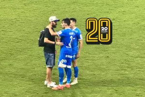 (Φώτος kerkida) Μοίρασε… συγχαρητήρια ο αρχηγός! 