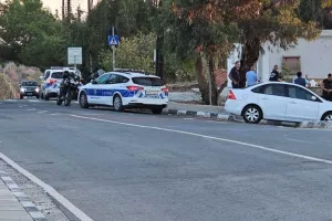Απόδραση «κομμωτή»: «Τέσσερις δεσμοφύλακες ήταν στην οικία με τον ισοβίτη»