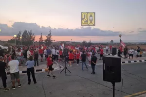 (ΒΙΝΤΕΟ/ΦΩΤΟΣ kerkida)  Pyro-show για τα ευρωπαϊκά του Ολυμπιακού στη Δερύνεια!