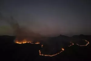 Δεκάδες χιλιάδες εστίες φωτιάς μαίνονται στη Βραζιλία - Απειλούνται το Σάο Πάολο και το Ρίο ντε Τζανέιρο