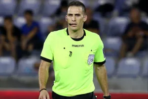 VAR: Σολωμού Δημήτρης