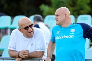 Ζήτησε συνάντηση με τον Κούμα ο Τιμούρ 