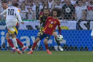 Οδηγία της UEFA: "Φάσεις σαν του Κουκουρέγια στο Euro πρέπει να δίνονται πέναλτι"