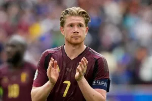 Ντε Μπρόινε:"Η UEFA και η FIFA δεν νοιάζονται, τα λεφτά είναι που μιλάνε"