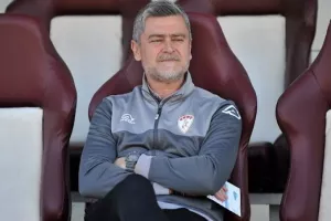 Τον έδιωξαν πέντε μέρες πριν αρχίσει το πρωτάθλημα!