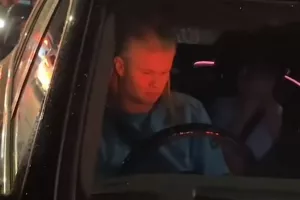 (Βίντεο) Ο Χάλαντ έπαιζε με το κινητό του, μέσα στο αυτοκίνητο