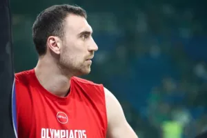 Μεγάλη ανησυχία για απουσία έως και 1,5 μήνα του Μιλουτίνοφ