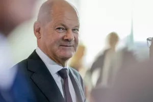 Τι σημαίνει για τον Σολτς η οριακή νίκη του SPD στο Βρανδεμβούργο -Η πρώτη ανάλυση 