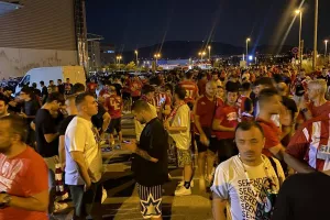 "Κόκκινος" συνωστισμός για τον Εβάν Φουρνιέρ στο "Ελ. Βενιζέλος"!