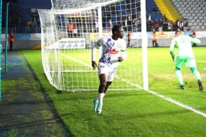 ΣΤΟΧΕΥΟΥΝ Oumar Diouf 