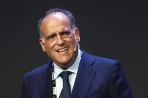 Τέμπας: "Δόξα τω Θεώ η Μπαρτσελόνα δεν πήρε κι άλλους παίκτες, θα νικούσε 10-0"