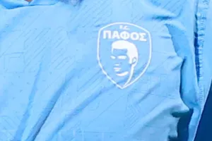 1,2 (Πάφος)
