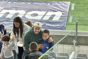 (Φώτος) Πόλος έλξης ο Μάρκες 