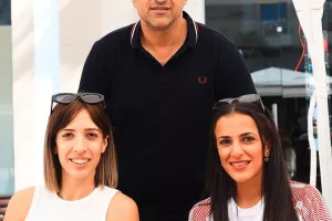 (Φώτος) «Ερυθρόλευκο» Fan Day στην Πλατεία Ερμού