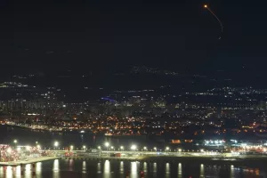 Το Ιράν έκλεισε τον εναέριο χώρο του εν αναμονή επίθεσης από το Ισραήλ