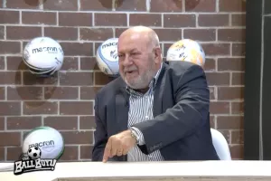 Ο Κίκης Φιλίππου στους Ball Boyz (βίντεο)