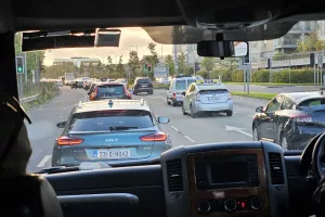 Διάσκεψη ΑΠΟΕΛ με... καθυστέρηση λόγω traffic
