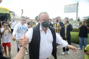 Στο Αγρίνιο και στο πλευρό της ΑΕΚ ο Ηλιόπουλος