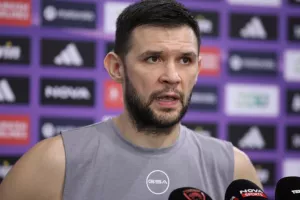 Παπανικολάου: «Η Αρμάνι είναι ομάδα την οποία πρέπει να προσέξεις πάρα πολύ»