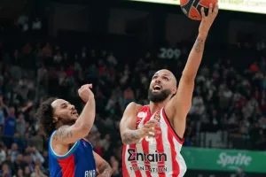 Λύγισε από τα λάθη του και έχασε δικό του ματς
