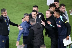 (Βίντεο/φώτος) Χαμός στην OPAP Arena με Λουτσέσκου μετά τη λήξη του ντέρμπι!