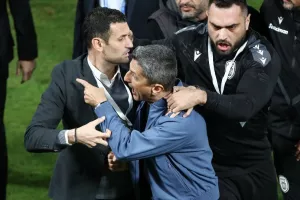 (Βίντεο/φώτος) Χαμός στην OPAP Arena με Λουτσέσκου μετά τη λήξη του ντέρμπι!