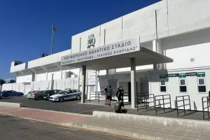 ΕΔΩ έχει λάθος/Κυριακή, Τρίτη... Τετάρτη!!!