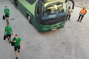 (Φώτος Kerkida) Άφιξη αποστολής Ομόνοιας