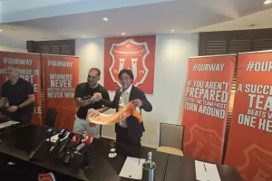 Καμορανέζι:"Ελπίζω να πετύχω, όσα πέτυχα και σαν ποδοσφαιριστής"