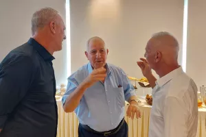 (ΒΙΝΤΕΟ) Απόλλων/"Το λεύκωμα θα προσφέρει αιώνια δόξα και αναγνώριση"