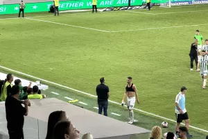 Ρωτούν για Αντζίλι