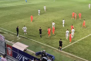 Πέναλτι για την Ομόνοια, on field review και… άκυρο! 