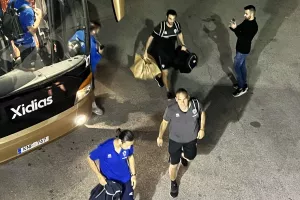 (Φώτος Kerkida) Άφιξη... Ανόρθωσης