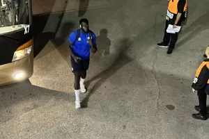 (Φώτος Kerkida) Άφιξη... Ανόρθωσης